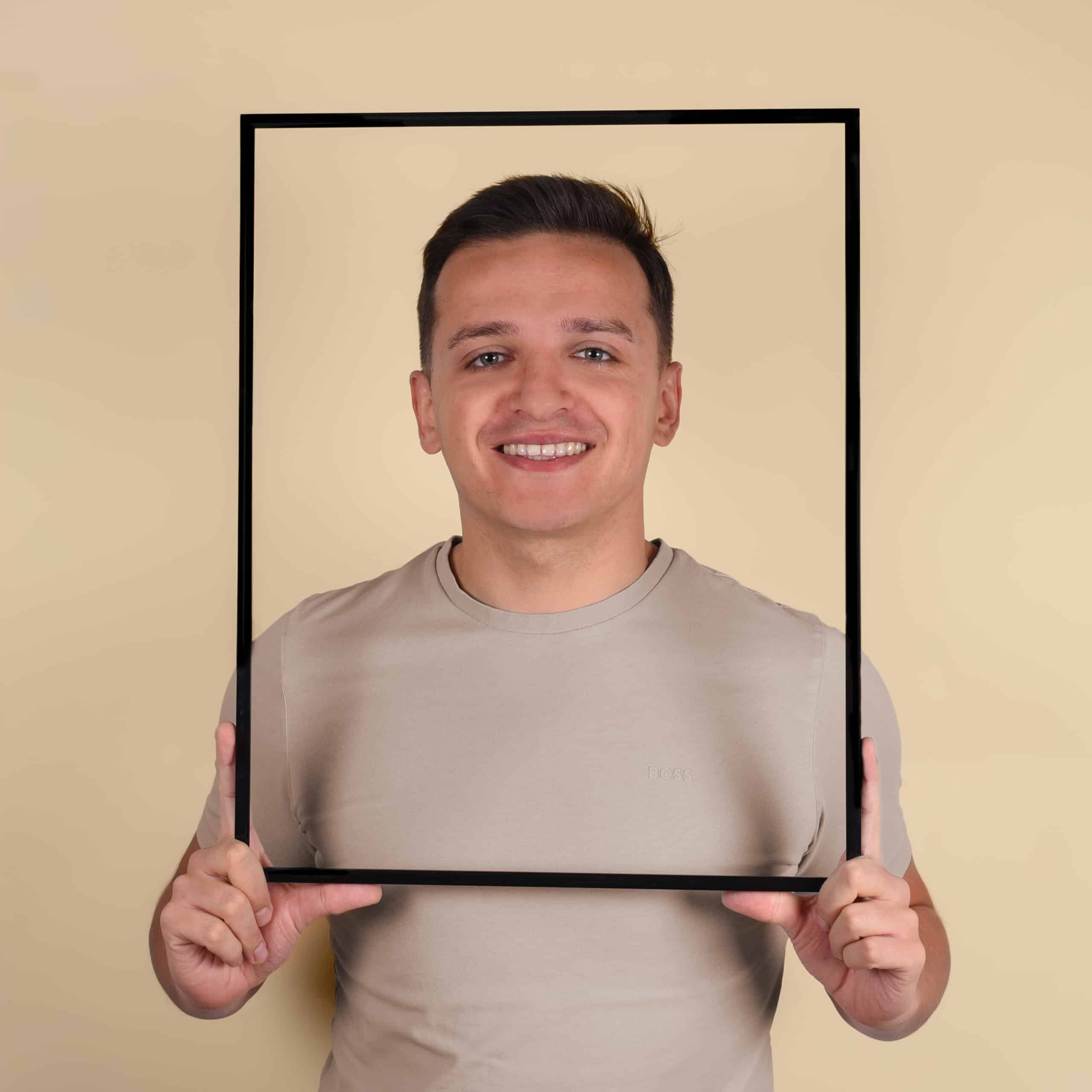 Dragutin_Peric_Portrait2_beige2